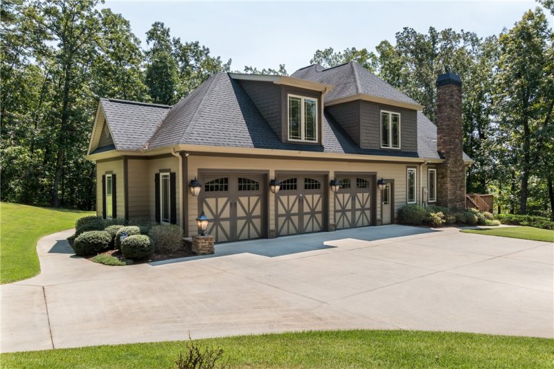 Property image 3 at 173 Westlake Drive, Seneca, SC 29672