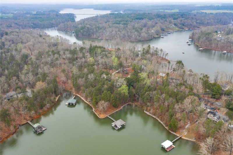 Property image 5 at 808 Seminole Point Road, Fair Play, SC 29643