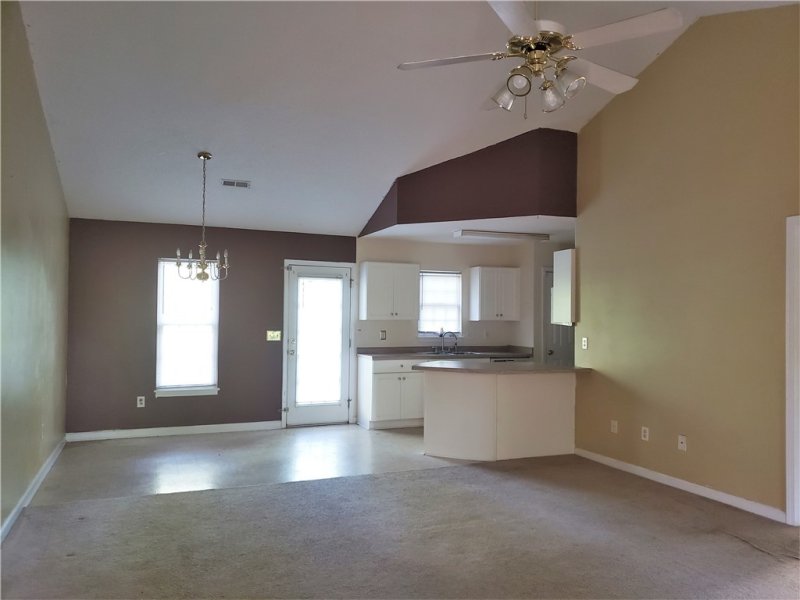 Property image 2 at 420 Sherwood Drive, Seneca, SC 29678