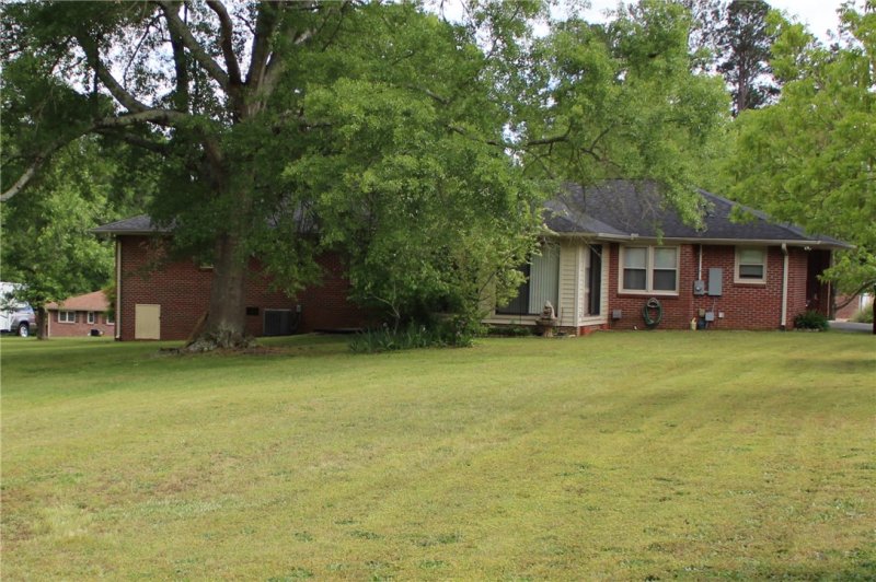 Property image 2 at 321 Olivarri Drive, Anderson, SC 29621