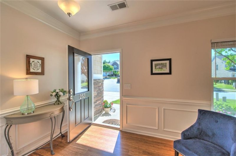 Property image 4 at 253 Barbours Lane, Greenville, SC 29607