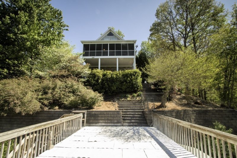 Property image 3 at 255 Jumping Branch Road, Tamassee, SC 29686