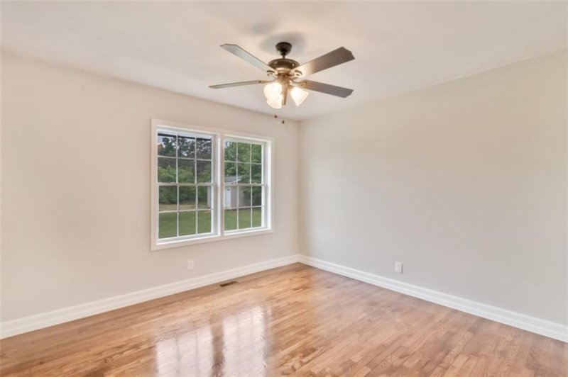 Property image 5 at 3009 Corinth Drive, Seneca, SC 29672