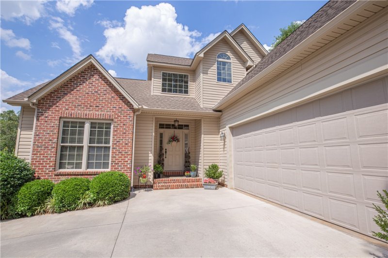 Property image 3 at 245 Stone Pond Way, Seneca, SC 29678