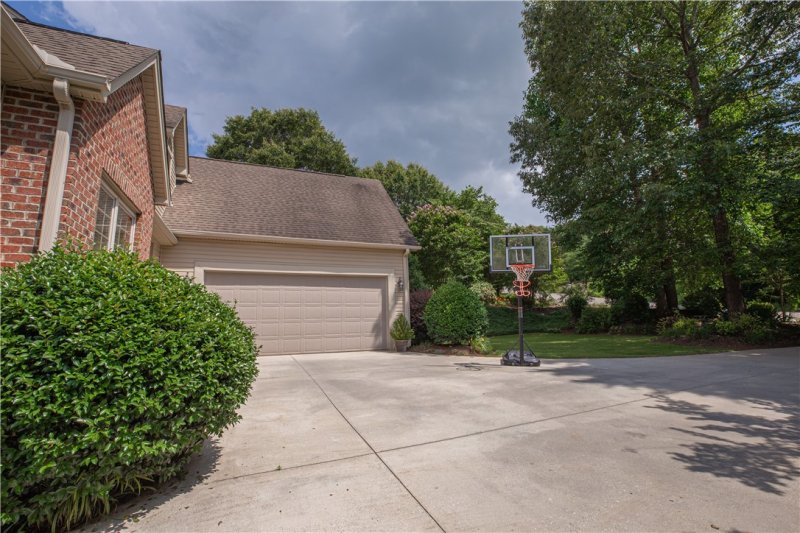 Property image 4 at 245 Stone Pond Way, Seneca, SC 29678