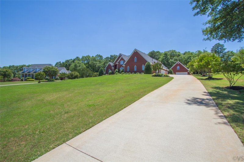 Property image 2 at 104 Raspberry Lane, Anderson, SC 29621