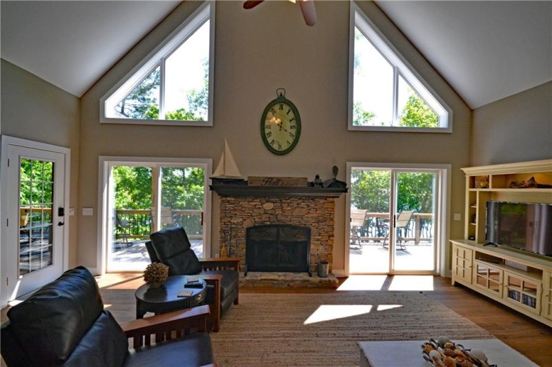 Property image 4 at 113 Muskhogean Road, Fair Play, SC 29643