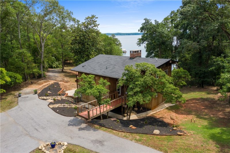130 Keowee Club Road