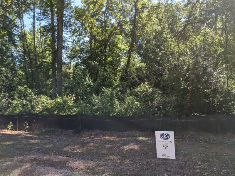 Lot 17 Kensington Circle