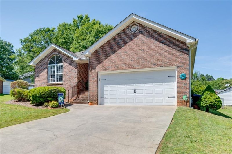 Property image 4 at 104 Woodbridge Court, Anderson, SC 29621