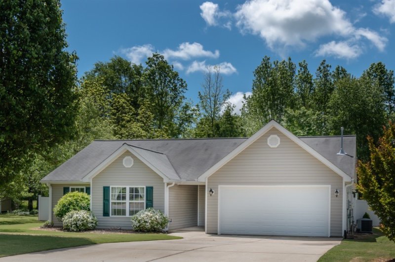 Property image 3 at 117 Kensett Drive, Williamston, SC 29697