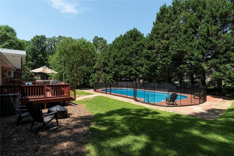 Property image 3 at 827 Warley Circle, Pendleton, SC 29670