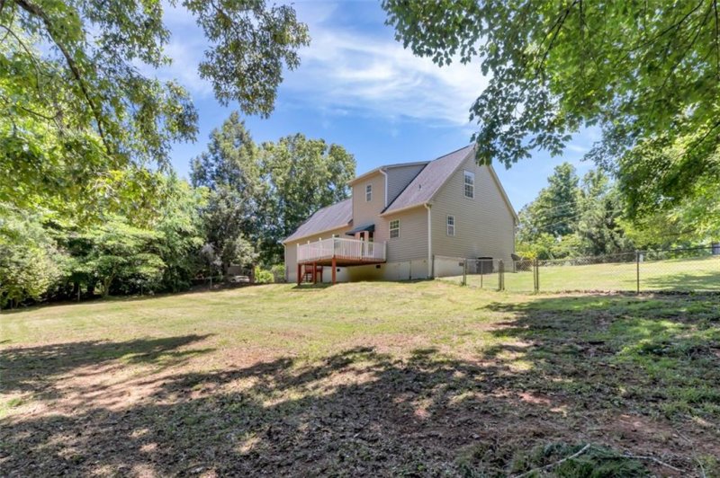 Property image 3 at 2923 Bayshore Drive, Seneca, SC 29672