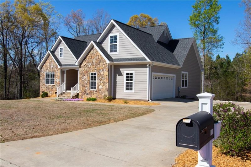 Property image 3 at 122 Timberstone Trail, Six Mile, SC 29682