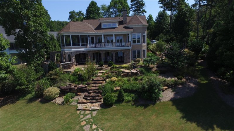 Property image 2 at 302 Bay Hill Drive, West Union, SC 29696