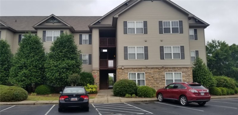 1423 Harts Ridge Drive
