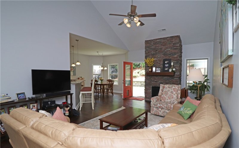 Property image 3 at 213 OBannon Court, Anderson, SC 29621