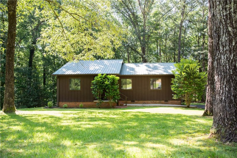 124 Springdale Drive