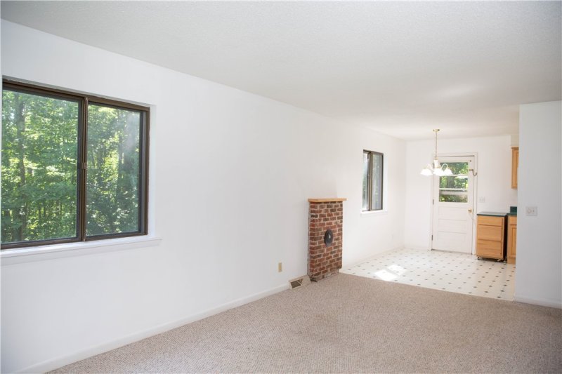 Property image 4 at 124 Springdale Drive, West Union, SC 29696