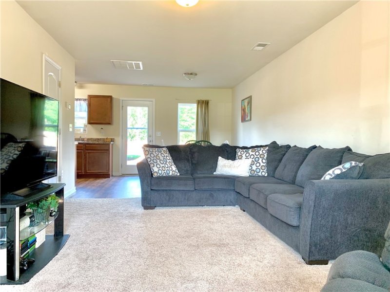 Property image 2 at 173 Strawberry Place, Anderson, SC 29624