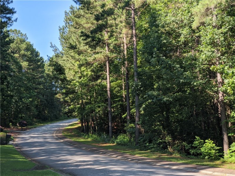 Property image 3 at 407 Waterside Drive, Seneca, SC 29672