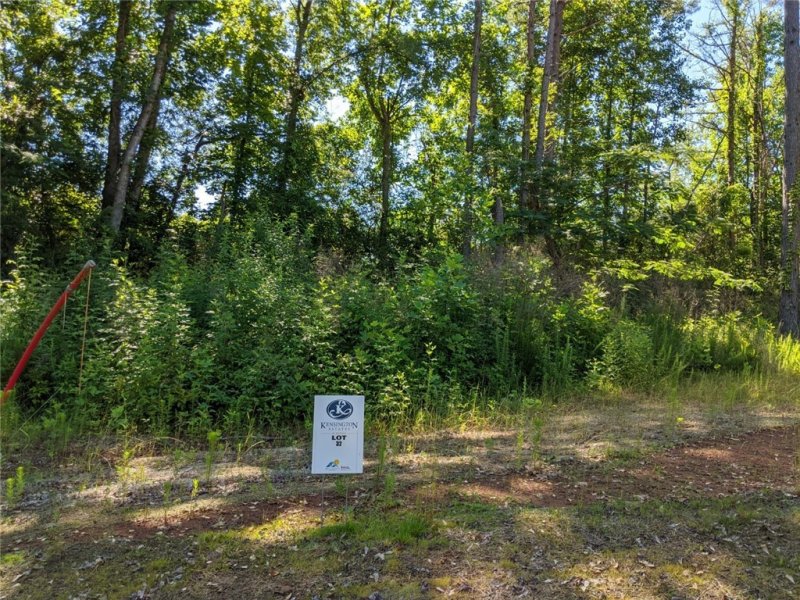 Lot 32 Kensington Circle