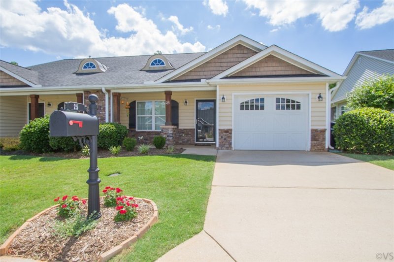 Property image 2 at 25 Hillsborough Drive, Anderson, SC 29621