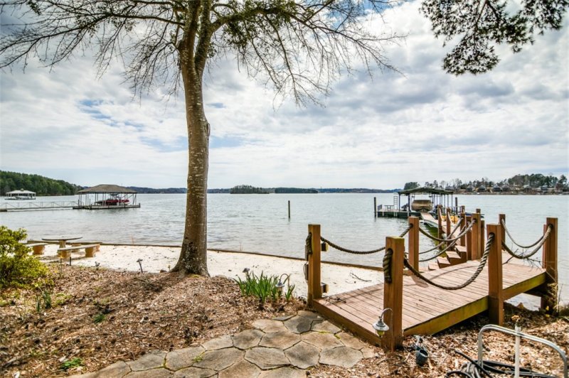 Property image 3 at 214 Sunset Ridge Drive, Seneca, SC 29672