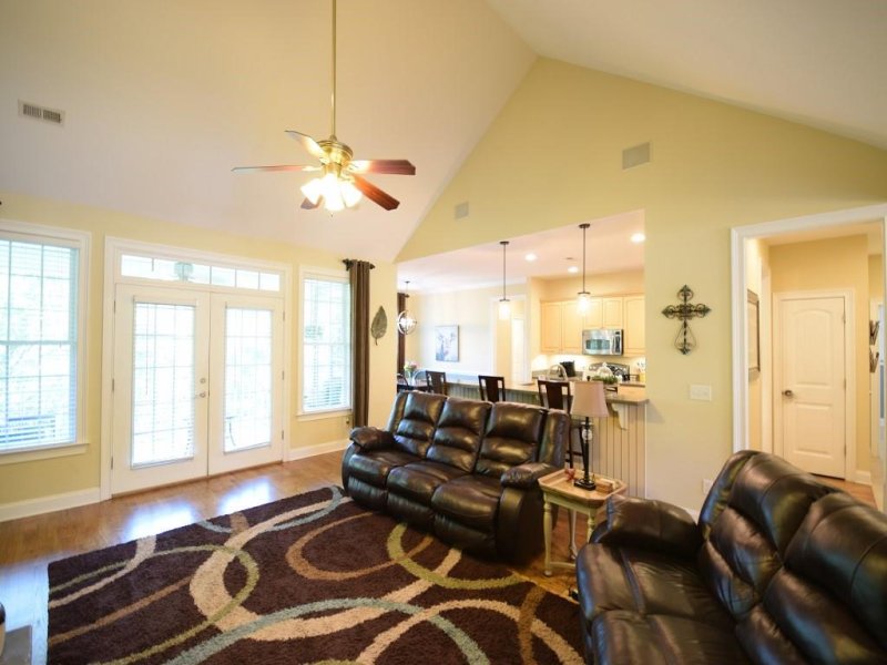 Property image 3 at 604 Laurel Haven Court, Seneca, SC 29678