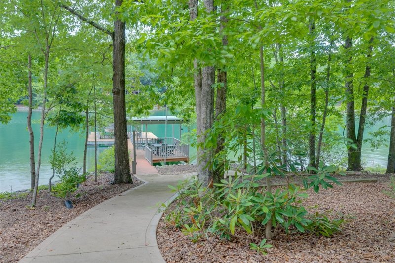 Property image 2 at 32 Beacon Ridge Circle, Salem, SC 29676