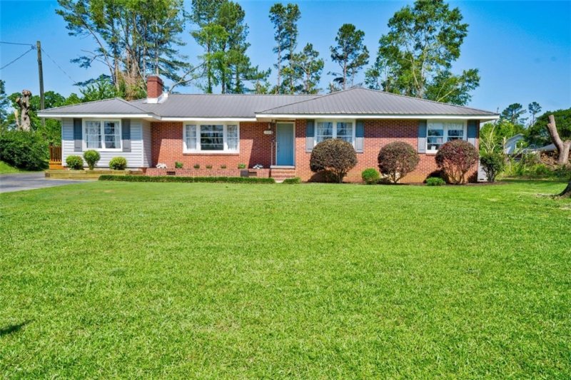 Property image 3 at 708 Adams Street, Seneca, SC 29678