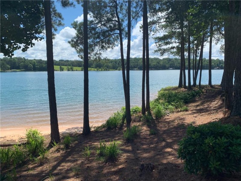 Property image 4 at 548 Sunset Point Drive, West Union, SC 29696