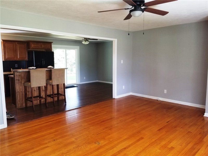 Property image 3 at 1090 N Hwy 11 Highway, West Union, SC 29696