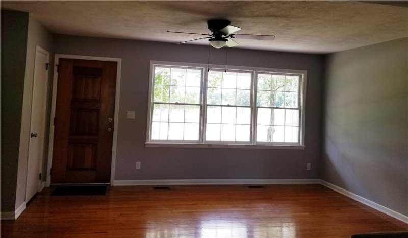 Property image 4 at 1090 N Hwy 11 Highway, West Union, SC 29696