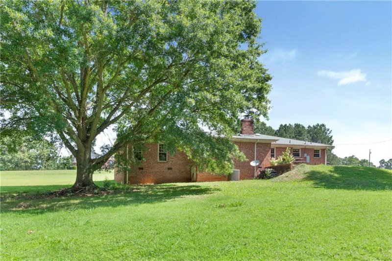 Property image 4 at 1207 Loualgia Drive, Anderson, SC 29626