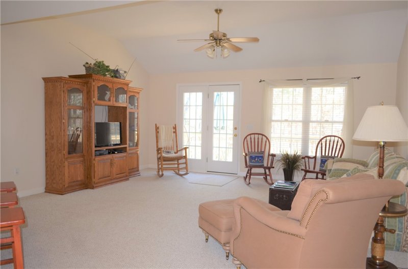 Property image 4 at 224 Bay Ridge Drive, Townville, SC 29689