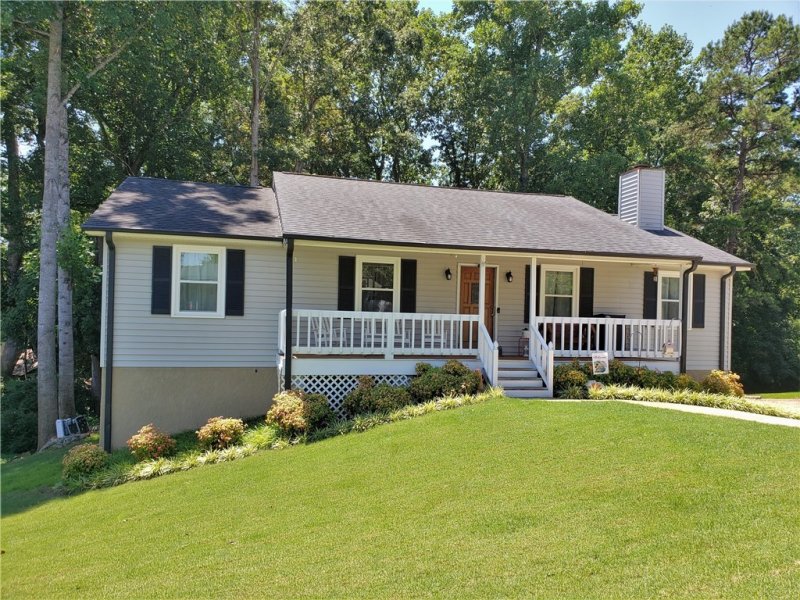 Property image 2 at 5 Maple Leaf Court, Greenville, SC 29611