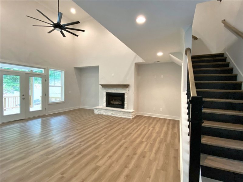 Property image 2 at 416 Woodridge Drive, Seneca, SC 29672