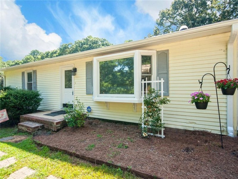 Property image 4 at 204 Springdale Avenue, Liberty, SC 29657