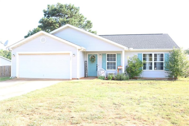 Property image 2 at 202 Rio Way, Anderson, SC 29625