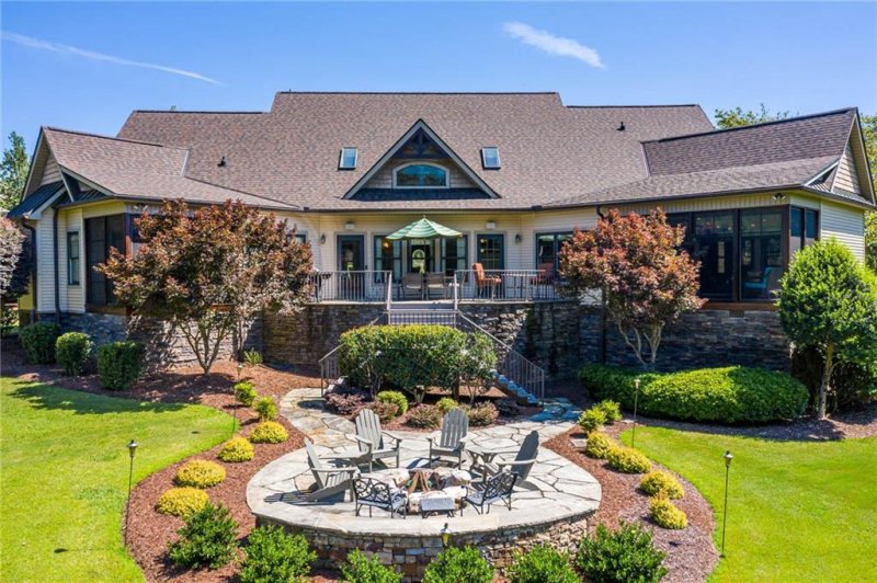 Property image 3 at 109 Milwee Court, Williamston, SC 29697