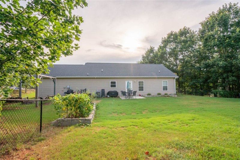 Property image 4 at 102 Dana Lynn Lane, Pendleton, SC 29670