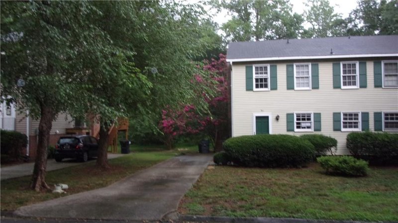 Property image 2 at 5 Dover Drive, Taylors, SC 29687