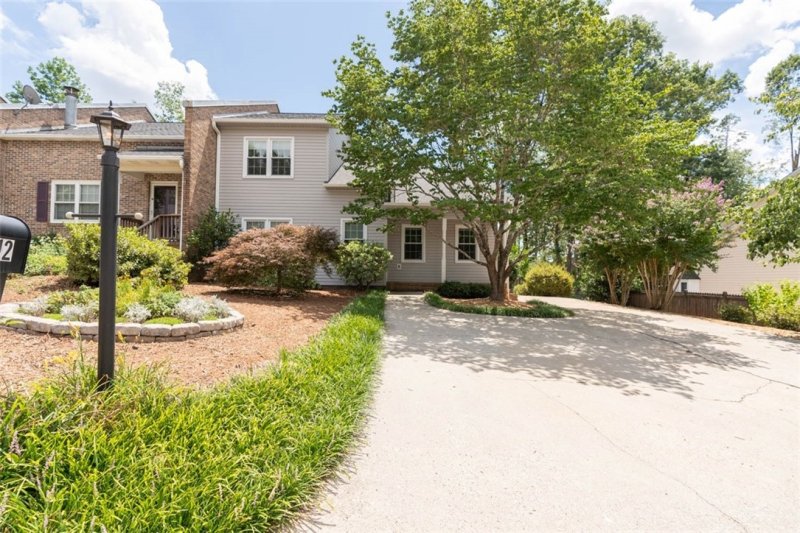 Property image 2 at 13012 Camelia Lane, Seneca, SC 29678