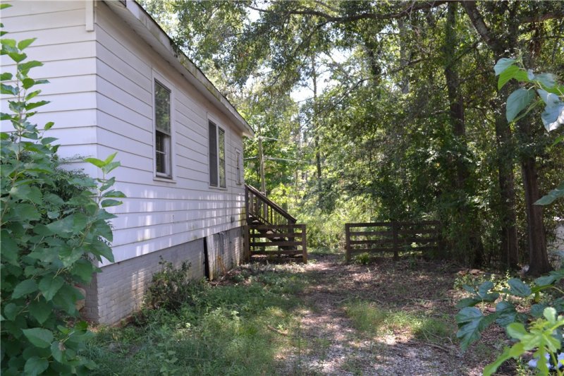 Property image 2 at 10 Ames Street, Seneca, SC 29678