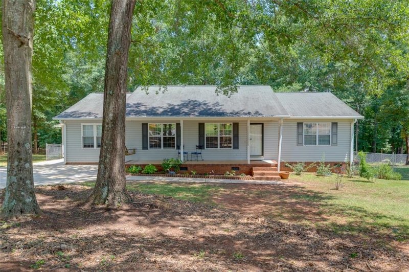 Property image 3 at 307 Meadowbrook Drive, Anderson, SC 29625