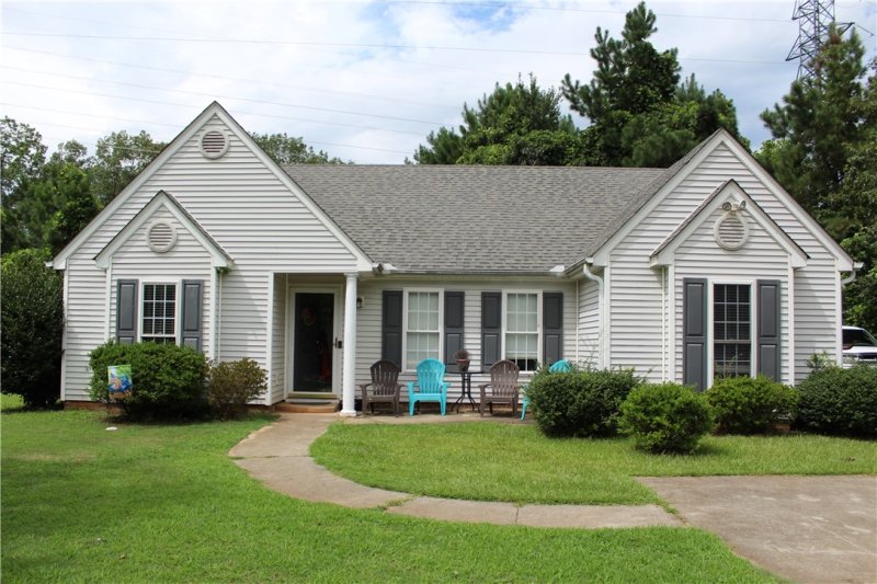 104 Forest Spring Drive