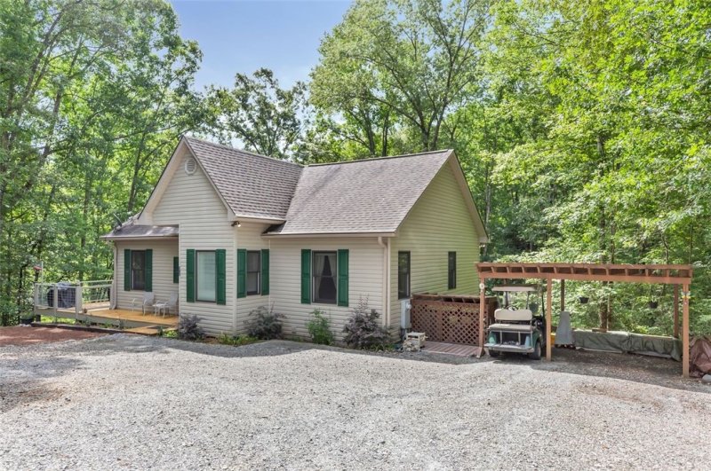 Property image 2 at 813 Inland Trail, Salem, SC 29676