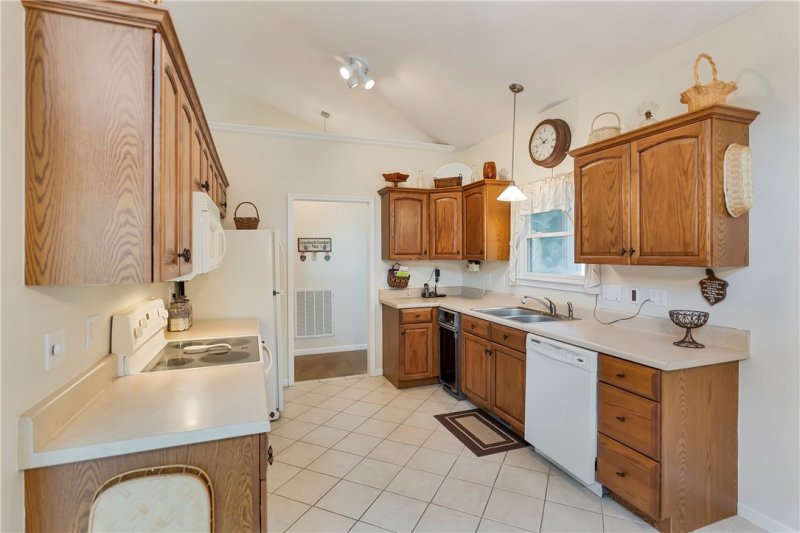 Property image 5 at 813 Inland Trail, Salem, SC 29676