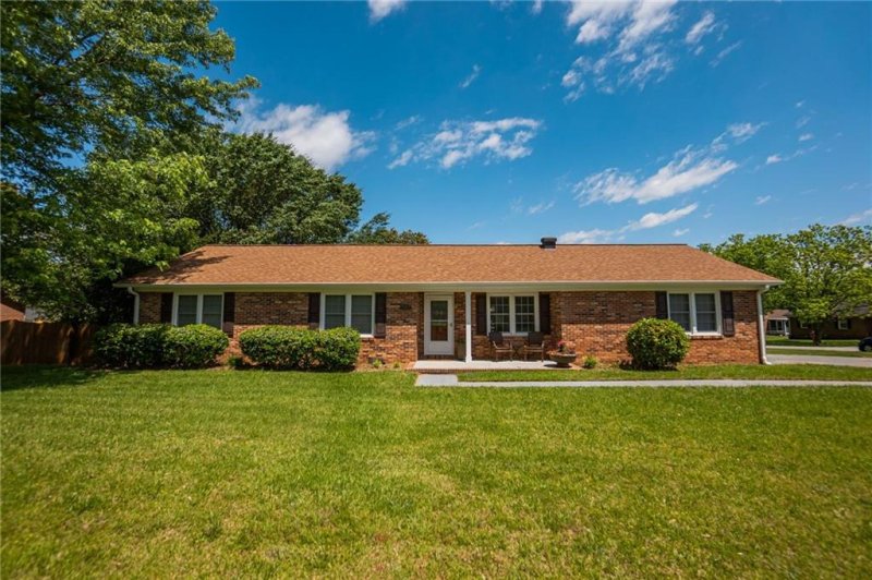 4442 Old Easley Bridge Road